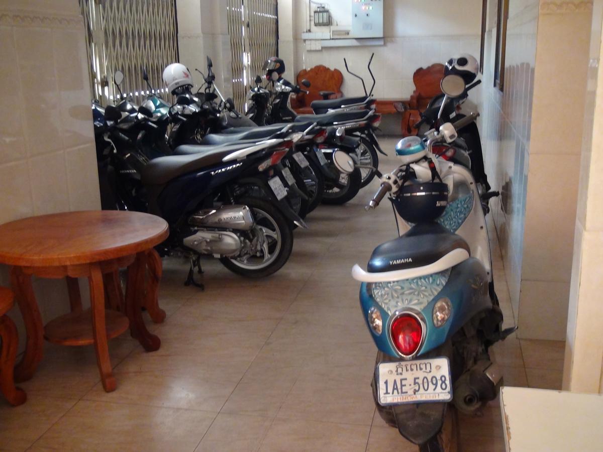 Hong Phann Guest House Phnom-Penh Buitenkant foto